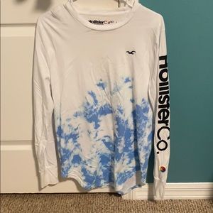Hollister unisex tie dye shirt (small)